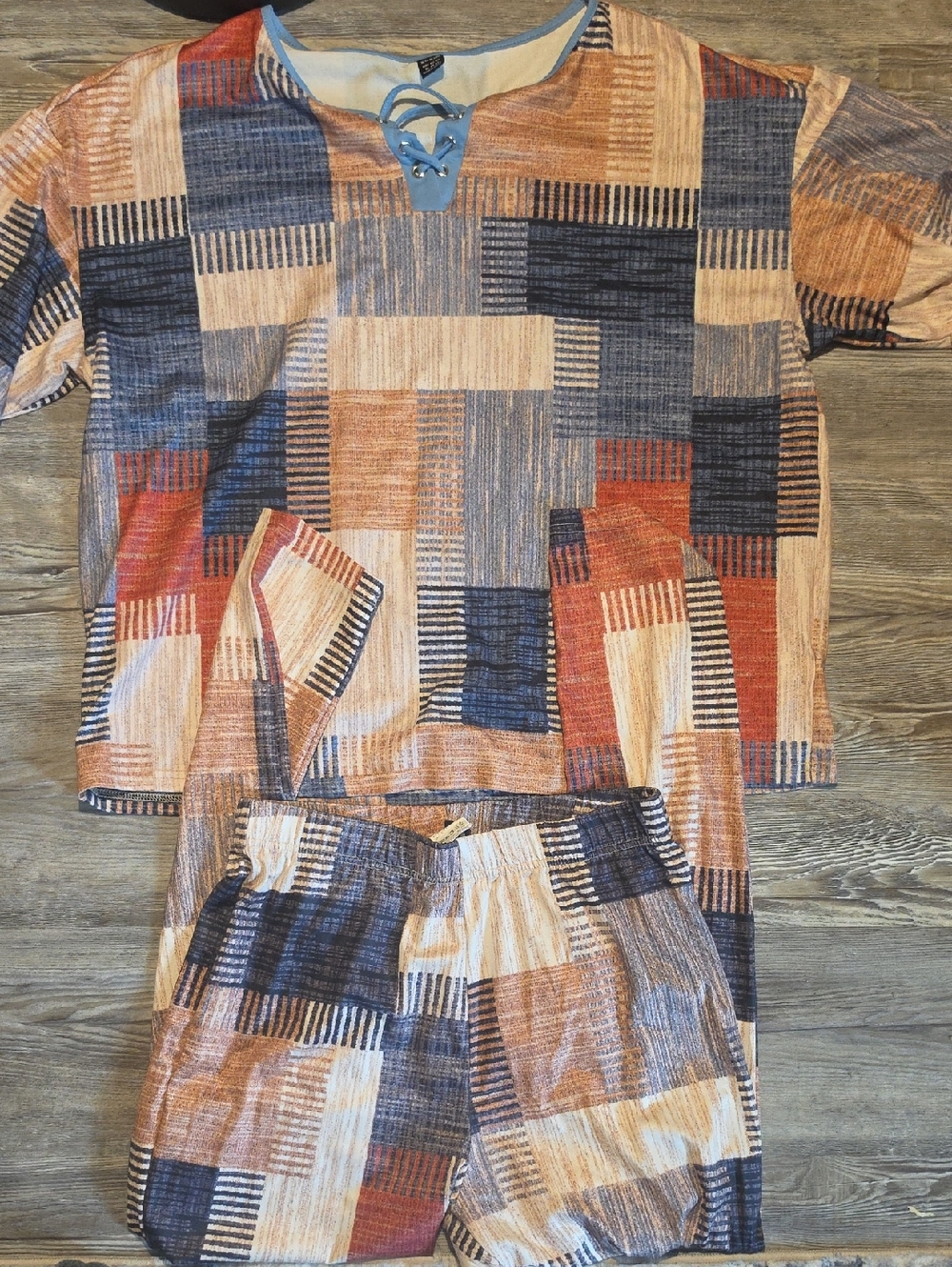 SHEIN Patchwork Short Sleeve Top and Elastic Waist Leggings — Blue, Rust, Cream
